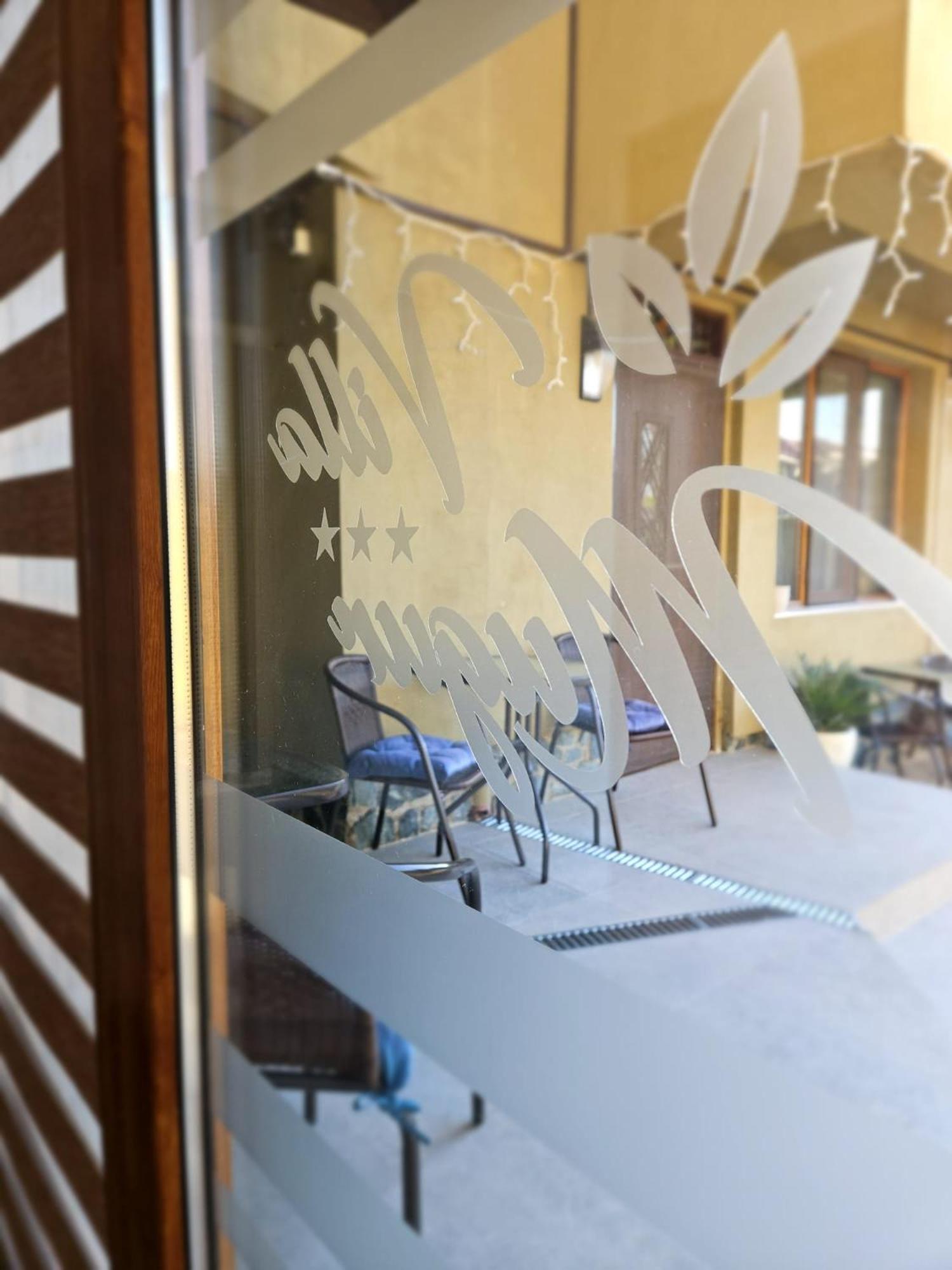 Villa Mugur Două Mai Kültér fotó